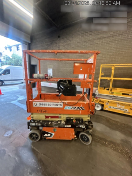 2021 JLG ES1330L