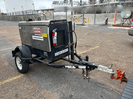 2019 Lincoln Electric Vantage 322 Ready-Pak 3, Two Wheel Trailer, Fender and Light Kit, Cable Rack