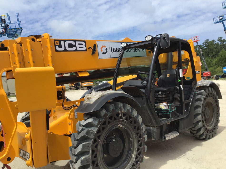 2020 JCB 512-56 Canopy, 74Hp, Solid Tires, Work Lights, Beacon, Aux Hydraulics, Back up Alarm, Lifting Eye, ES Decals