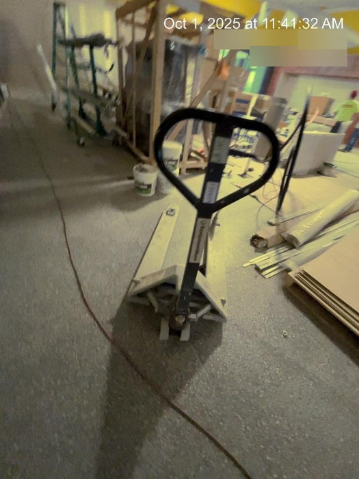 2020 STRONGWAY 4400 lb Pallet Jack