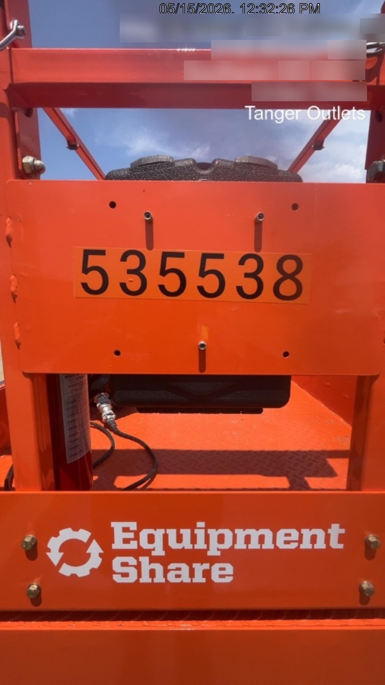 2025 JLG ES3246