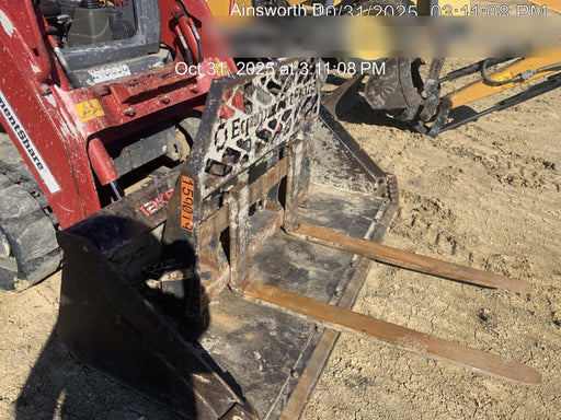 2021 PALADIN 48" Pallet Forks - Paladin