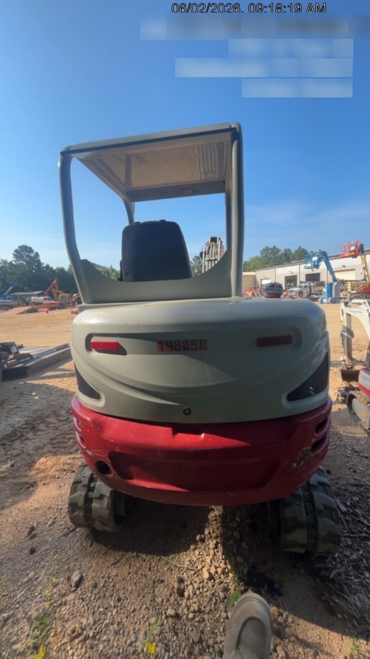2022 TAKEUCHI TB235-2R