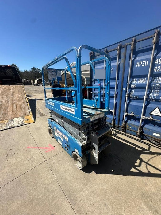 2019 Genie GS-1930 Fixed rails with chain Entry