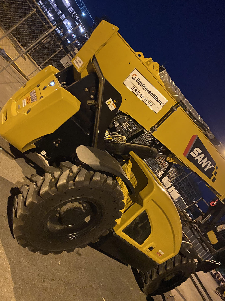 2023 SANY STH1056