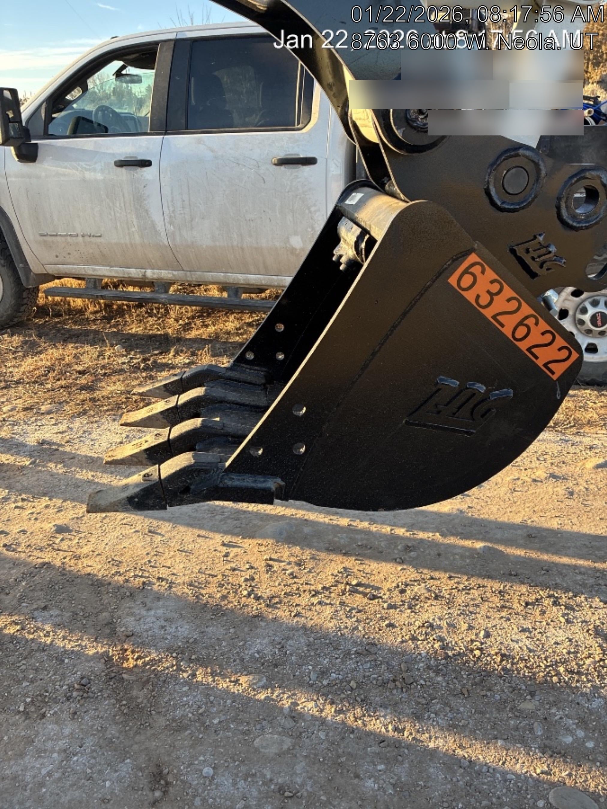 2025 TAKEUCHI 18" HD Bucket - Takeuchi