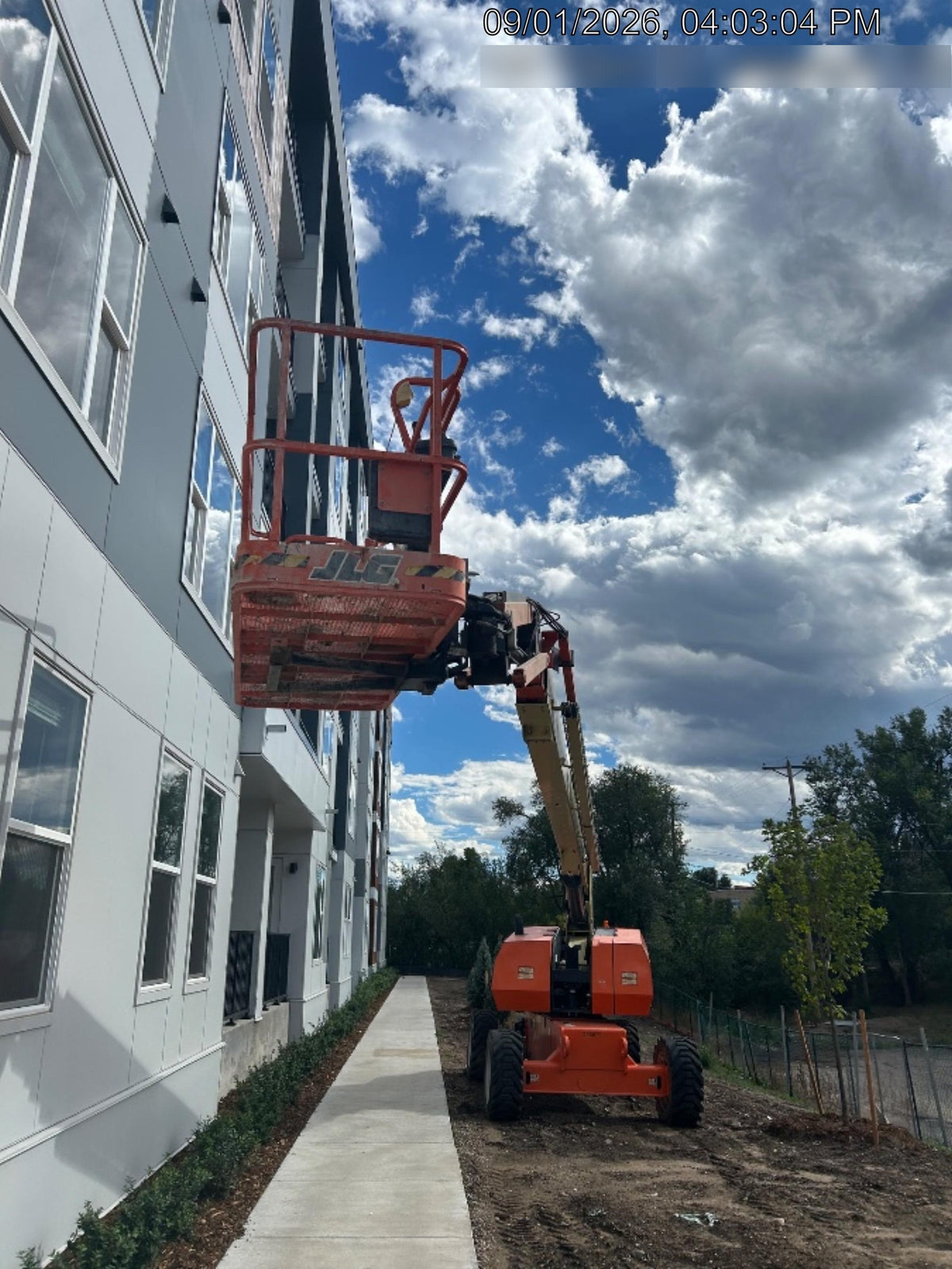 2022 JLG 860SJ