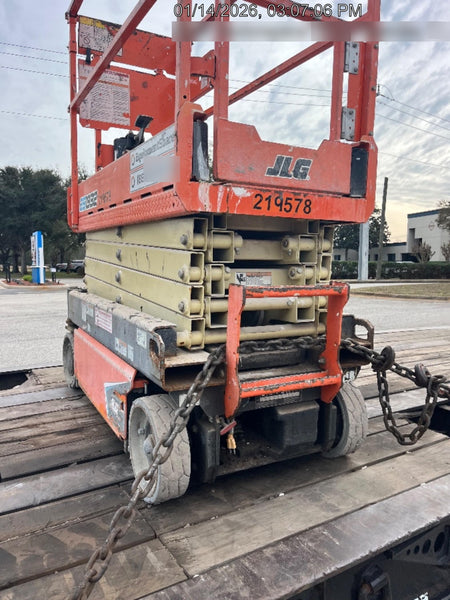 2022 JLG ES1932