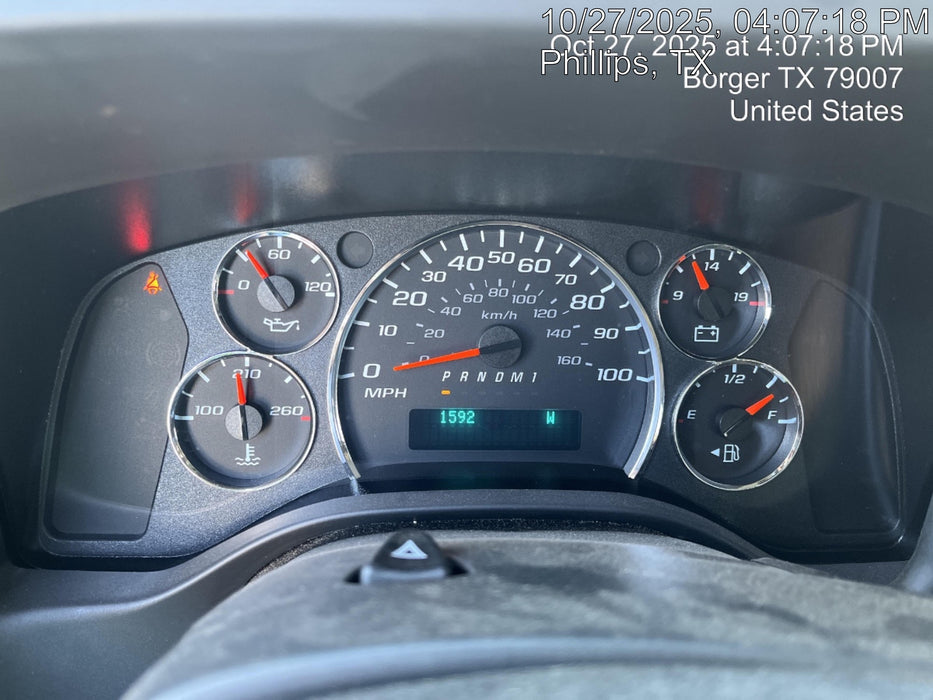 2025 CHEVROLET Express Van - Rental