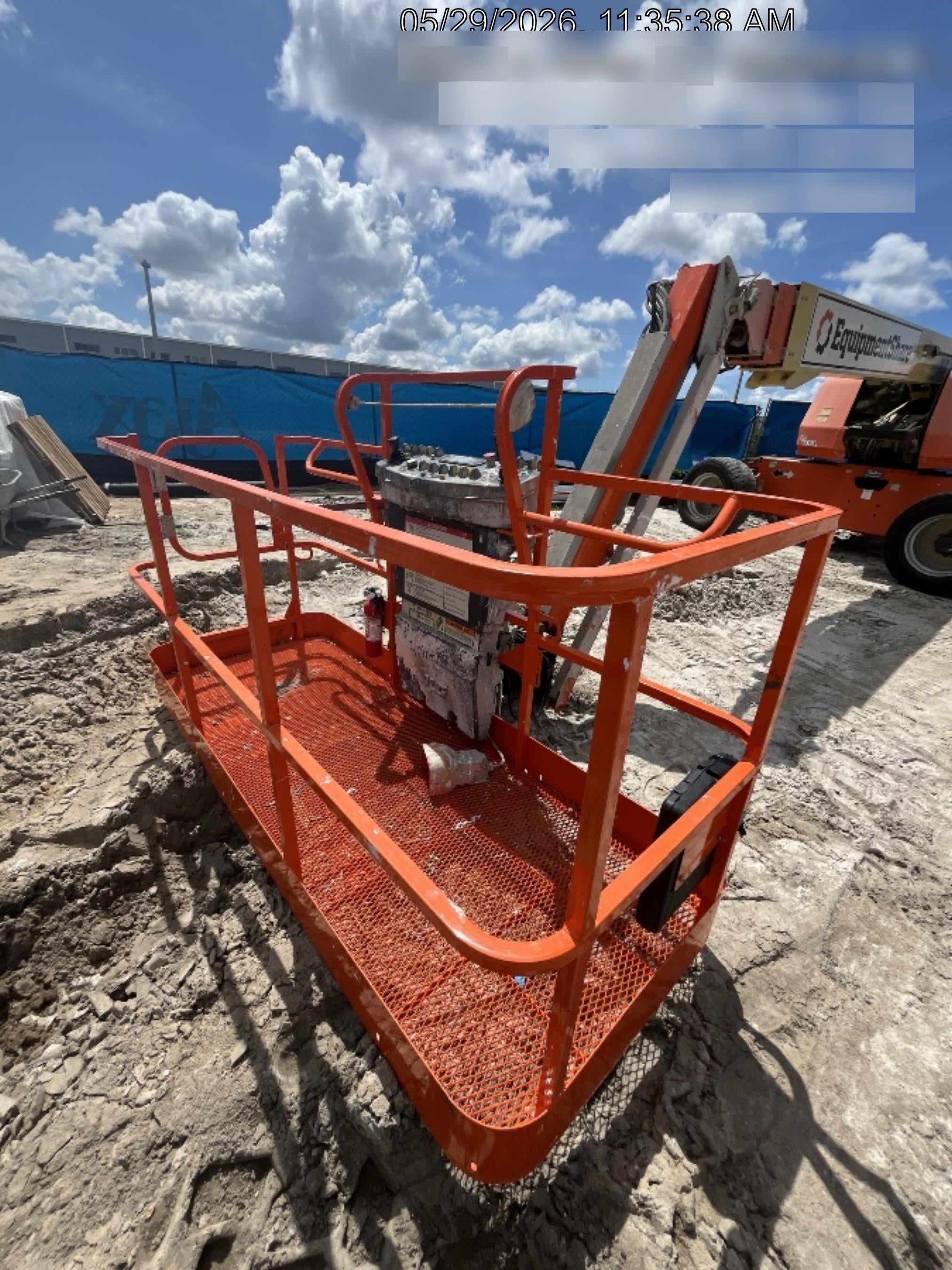 2021 JLG 660SJ