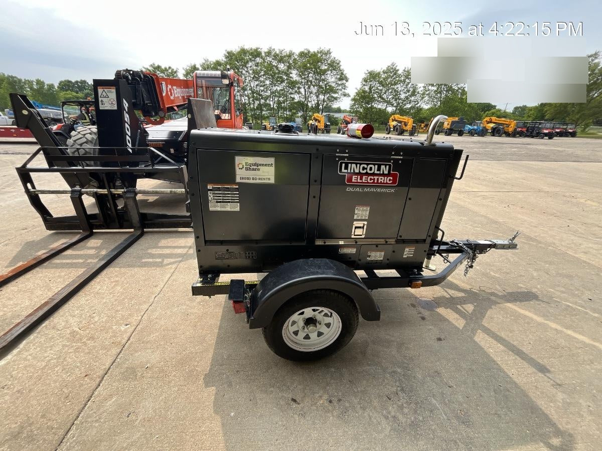 2024 Lincoln Electric Dual Maverick 200/200X Ready Pak 3, Includes Trailer, Cable Rack, Fender Light Kit K4382-1-RP3