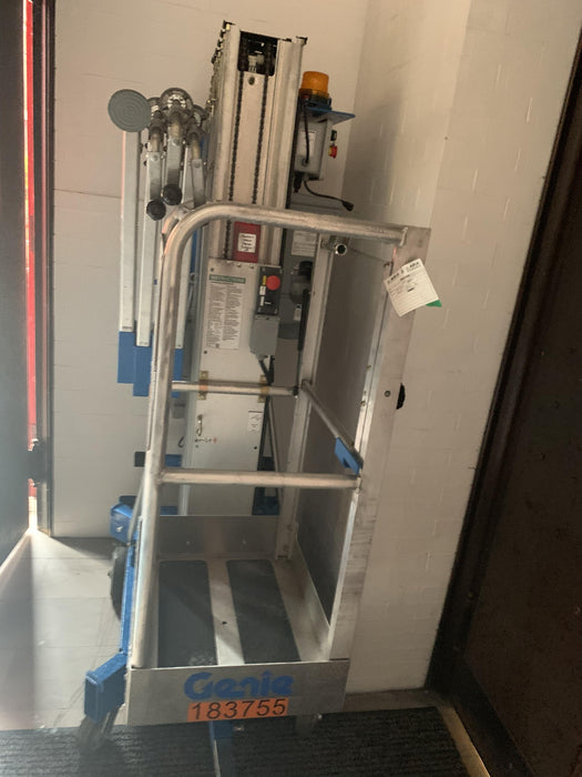 2021 GENIE AWP-30S DC