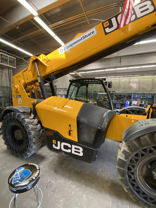 2020 JCB 510-56 Cab/Heat/Air, Solid Tires, Work Lights, Beacon, Aux Hydraulics, Back up Alarm, Lifting Eye, ES Decals