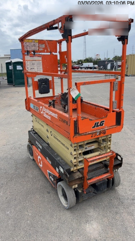 2022 JLG ES1932