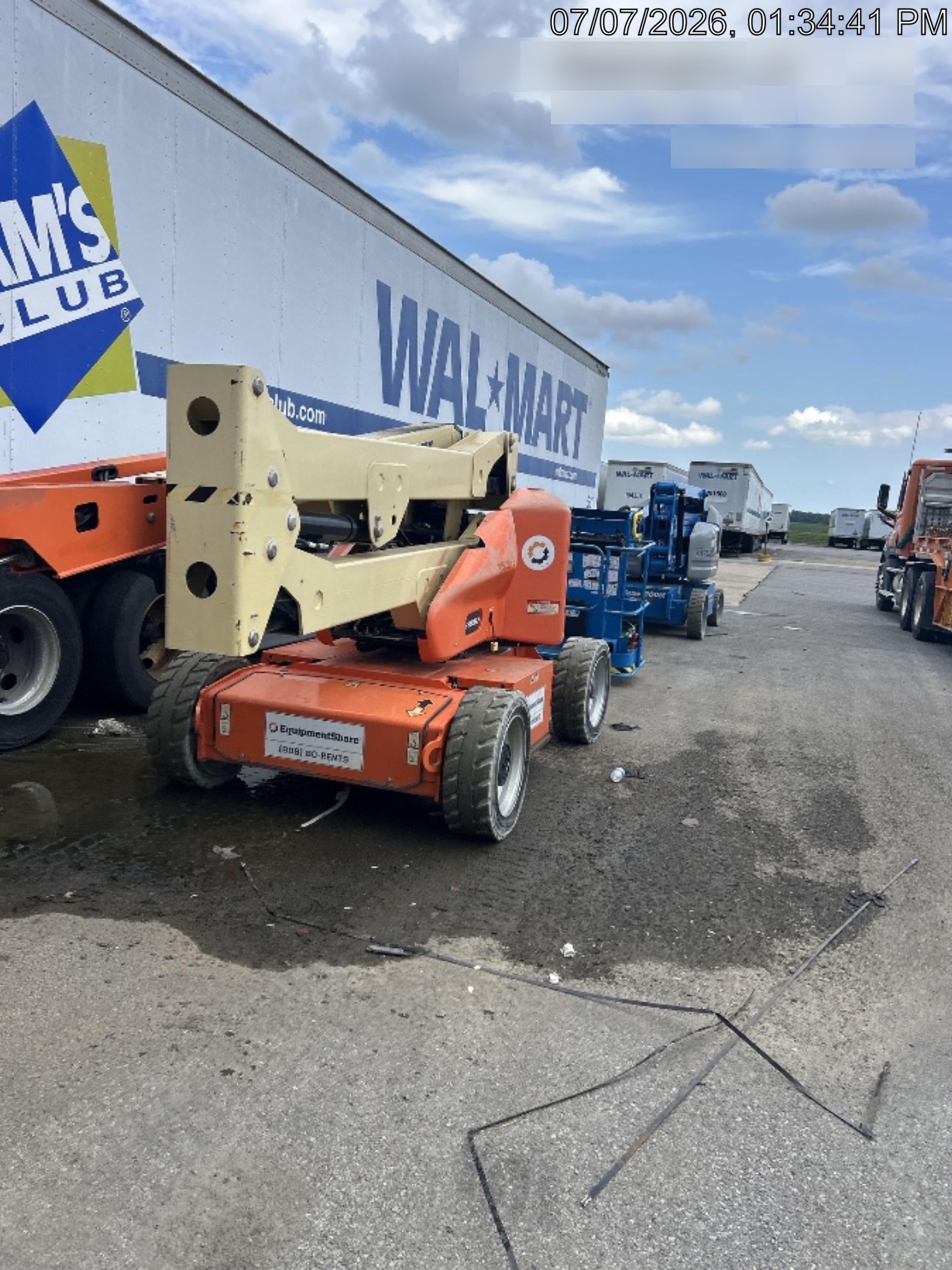 2021 JLG E450AJ