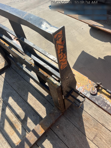 2024 ARROW MATERIAL HANDLING 72" Pallet Forks - Arrow