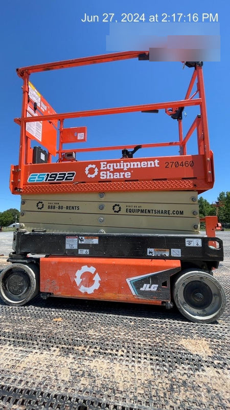 2022 JLG ES1932