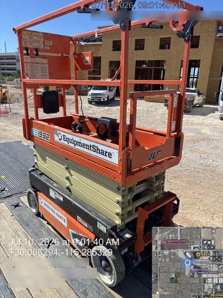 2021 JLG ES1932
