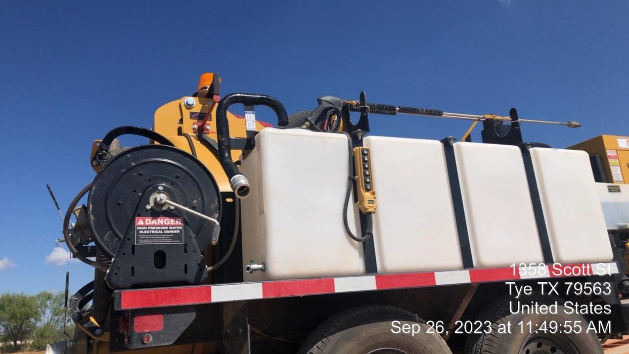 2023 Vac-Tron LP573XDT T4 Koehler Diesel Engine, 500 Gallon Debris Tank, x2 100 Gallon Water Tanks