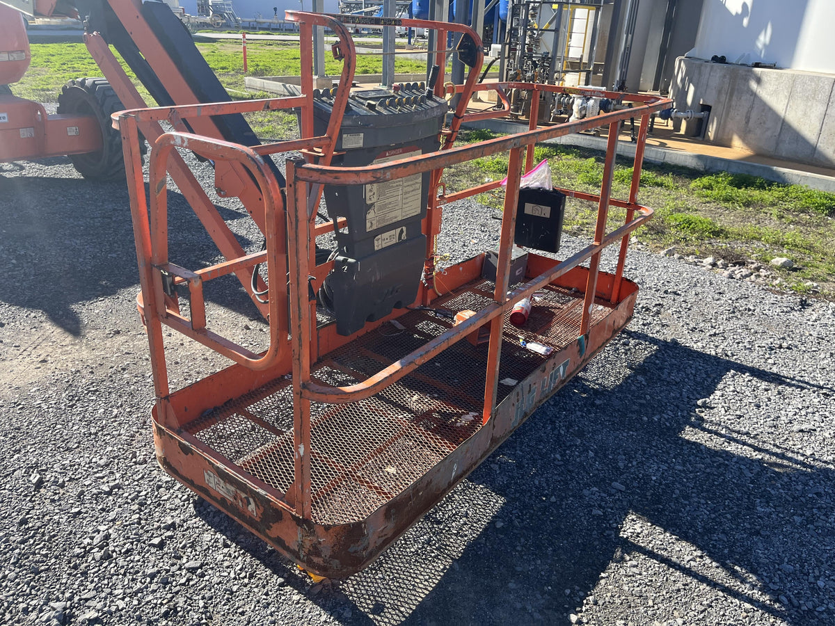 2019 JLG 600AJ