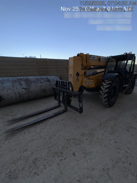 2019 JCB 509-42 74 HP w/Open ROPS, Beacon, Aux Hydraulics, LED Work lights, Solid Tires w/66" Carriage/60" Forks