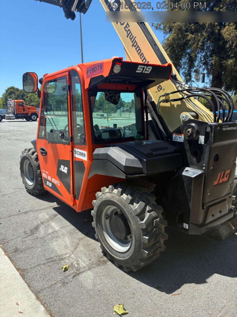 2025 JLG 519