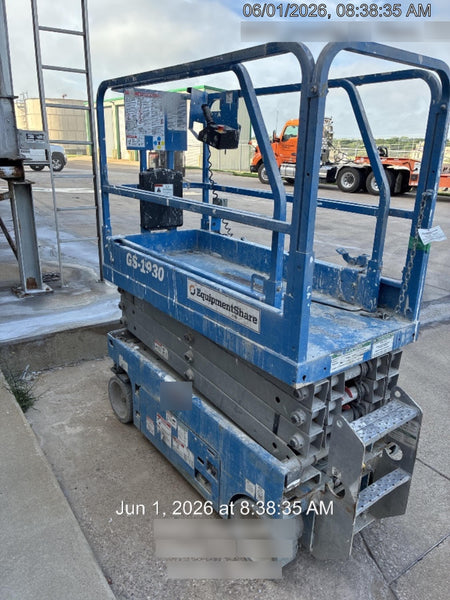 2019 Genie GS-1930 Fixed rails with chain Entry