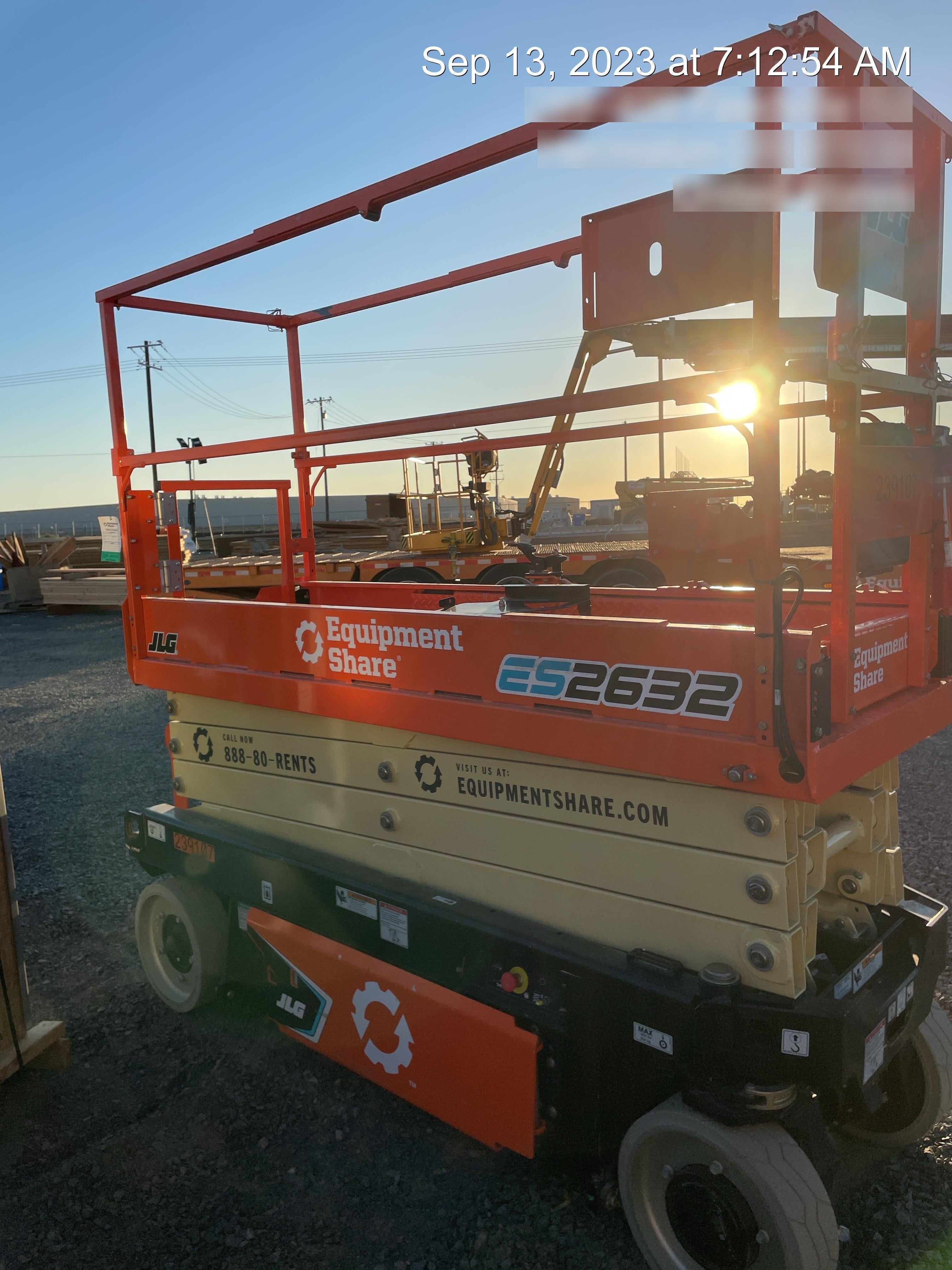 2022 JLG ES2632