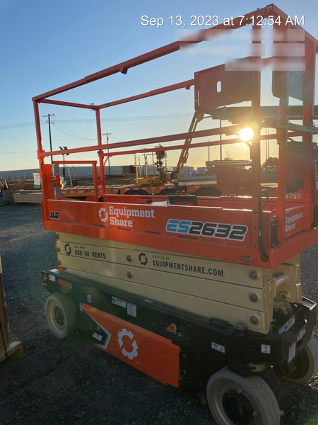 2022 JLG ES2632