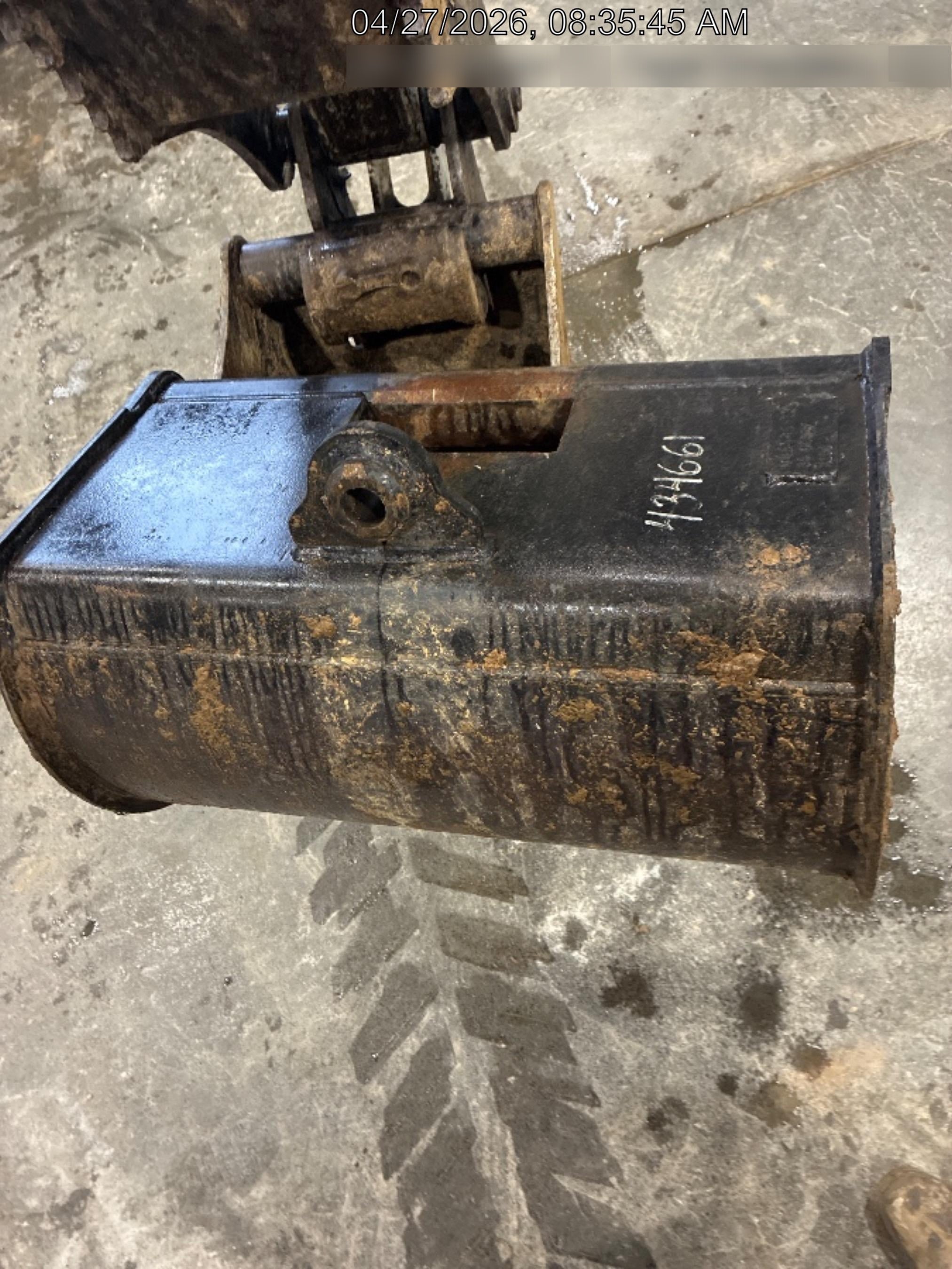2023 WAIN-ROY 36" Bucket - Wain-Roy