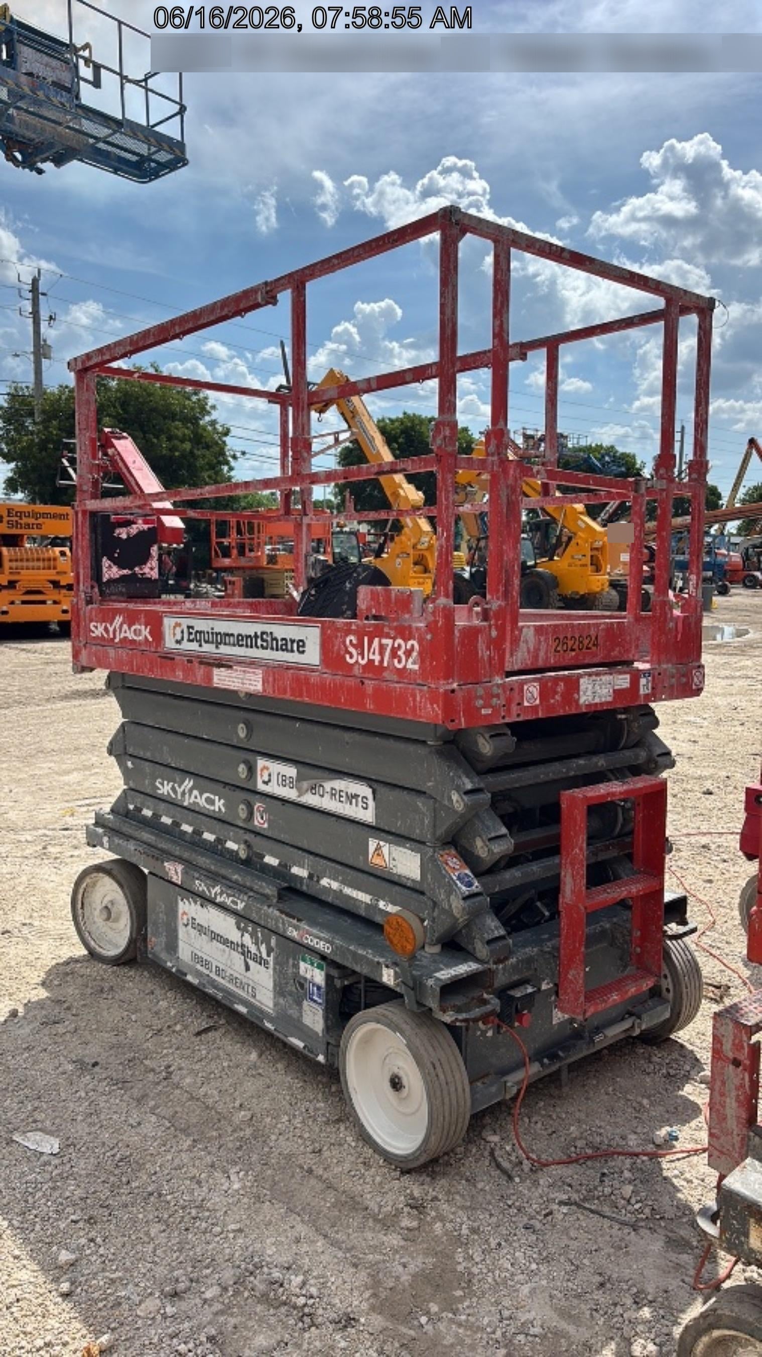 2022 SKYJACK SJ4732