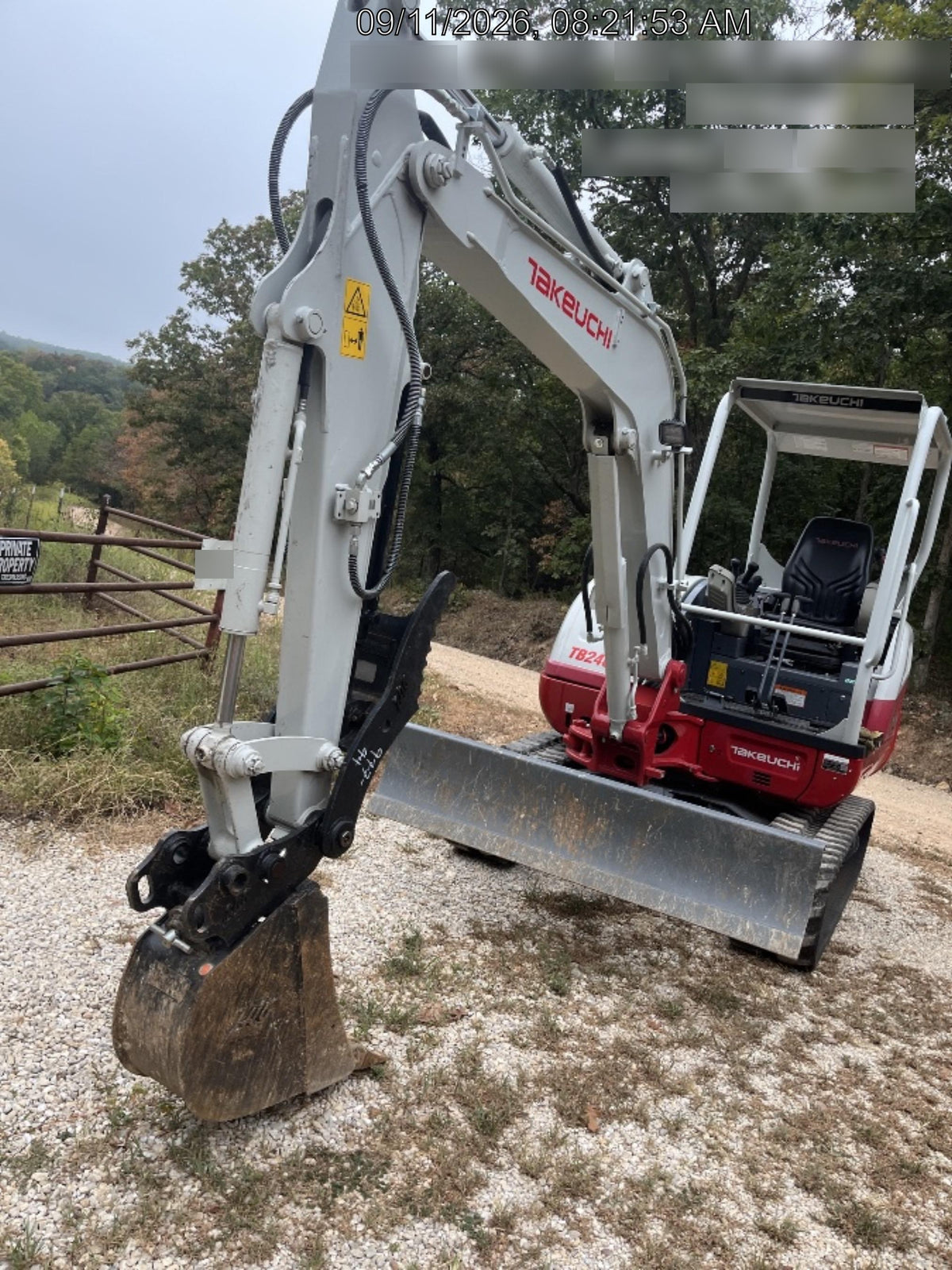 2023 TAKEUCHI TB240R