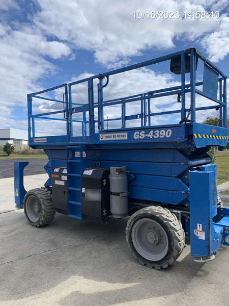 2020 GENIE GS-4390 RT