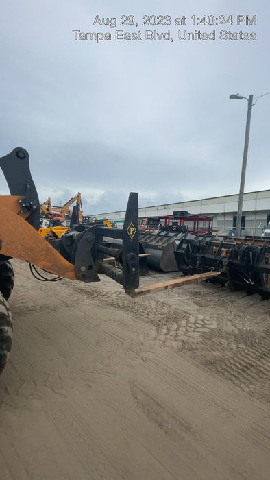 2022 PEMBERTON 72" Utility Forks