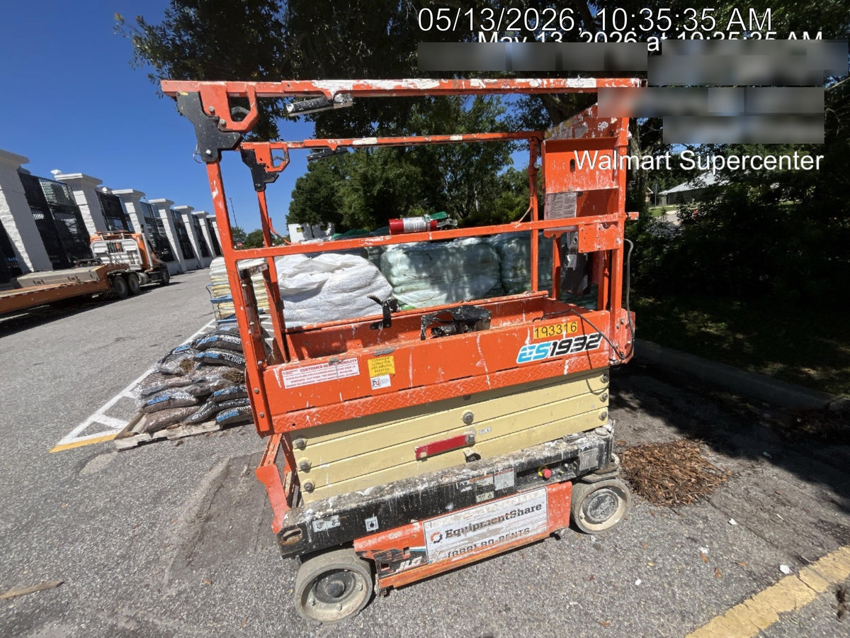 2021 JLG ES1932