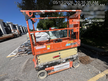 2021 JLG ES1932