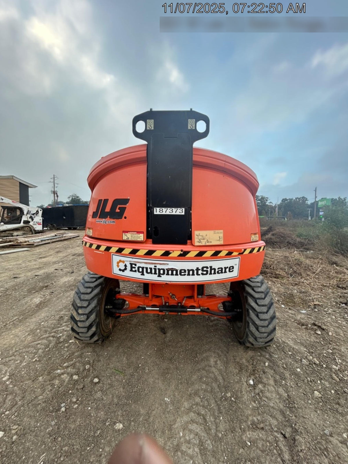 2021 JLG 400S