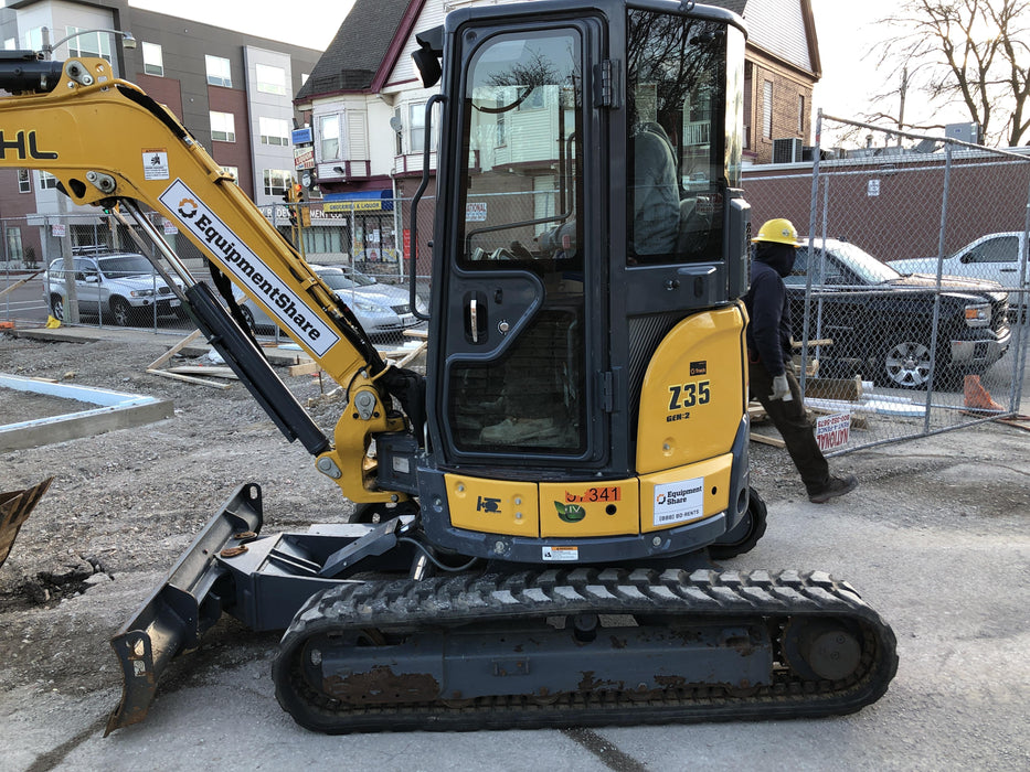 2017 Gehl Z35 Standard Rental Specs