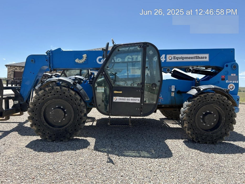 2018 Genie GTH-844 Genie GTH-844 w/Enclosed Cab w/HVAC, Work Lights, Solid Tires, Beacon, 60" Carriage and Forks