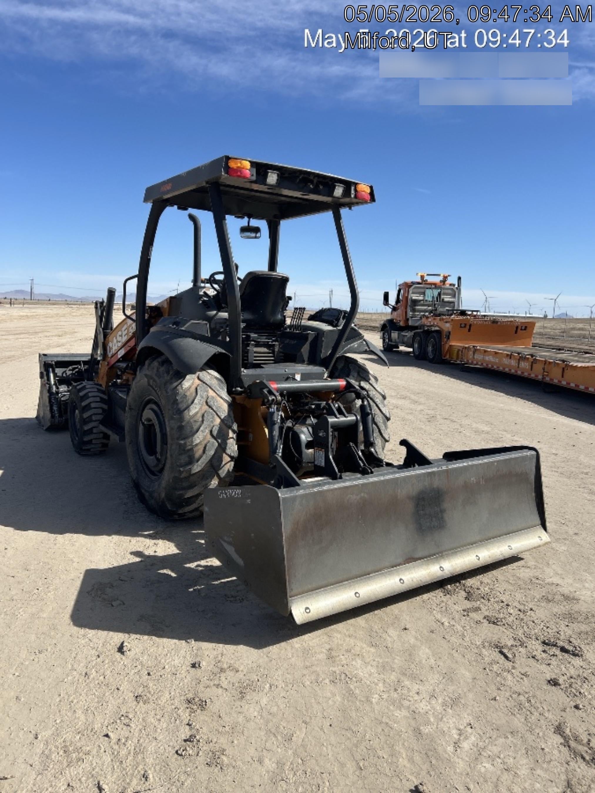 2023 CASE 570N EP