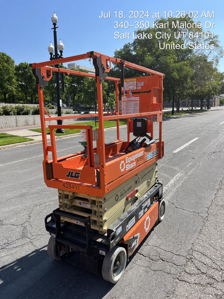 2024 JLG ES1932