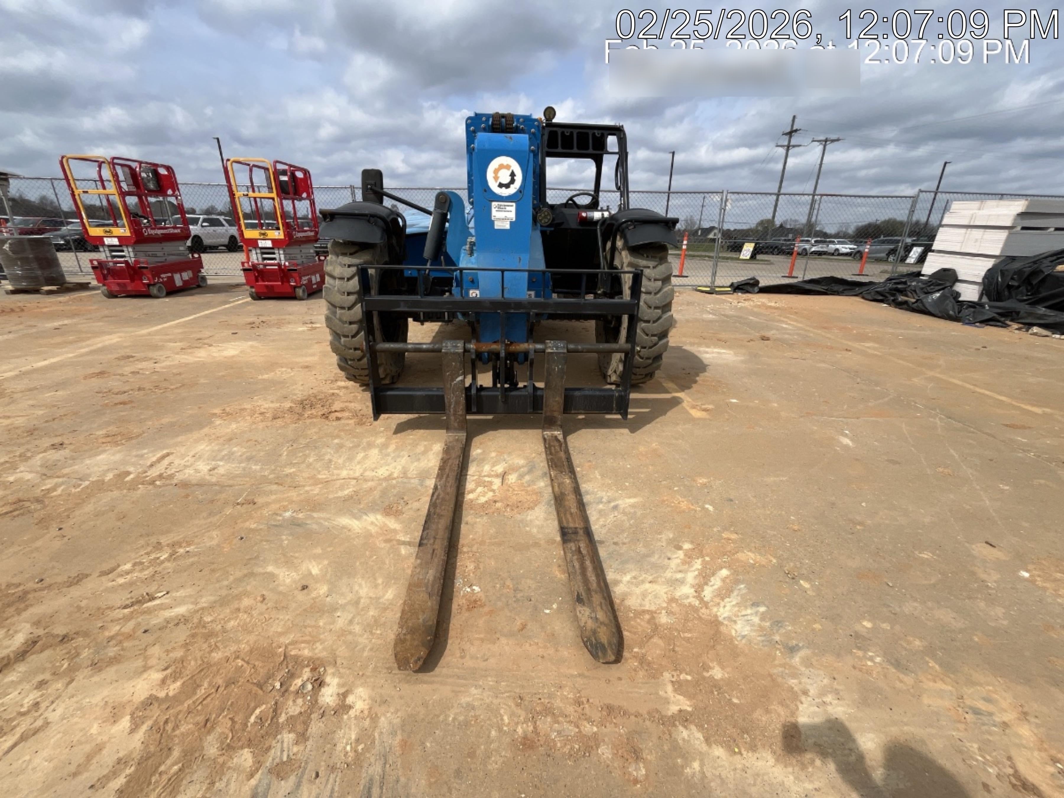 2018 Genie GTH-636 Genie GTH-636 w/Open ROPS, Work Lights, Solid Tires, RH Cab Mesh, Beacon, 48" Carriage and Forks