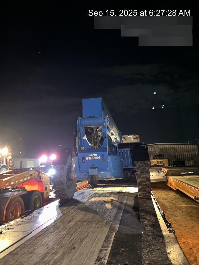 2018 Genie GTH-844 Genie GTH-844 w/ROPS, Work Lights, Solid Tires, RH Cab Mesh, Beacon, 60" Carriage and Forks
