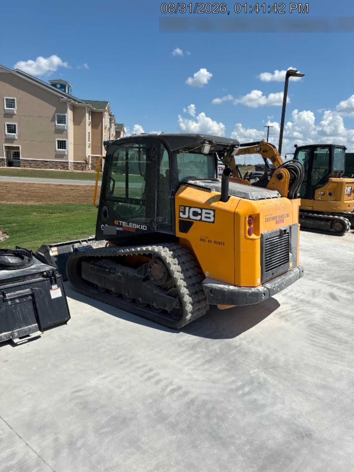 2024 JCB 3TS-8T