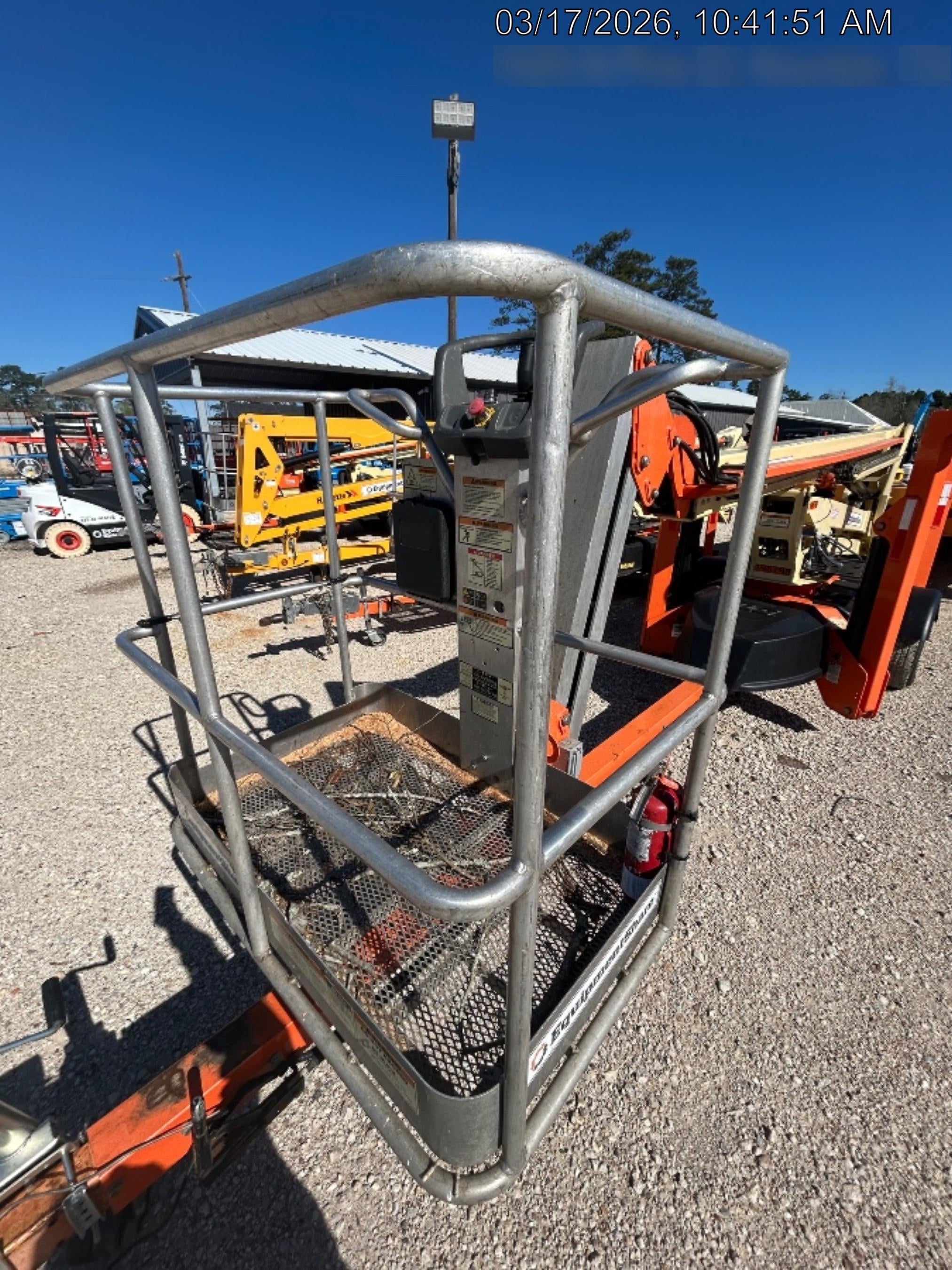 2021 JLG T500J