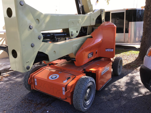 2019 JLG E400AJPN