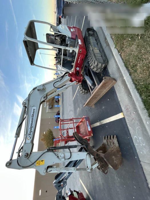 2019 Takeuchi TB240 Takeuchi TB240 Canopy w/Rubber Tracks, Auxiliary Hydraulics, Manual QC, Hydraulic Thumb, 12/18/24" Buckets