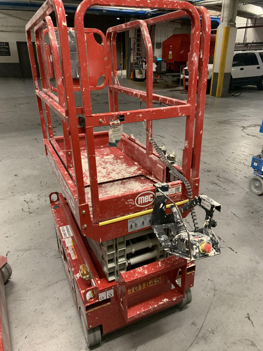 2020 MEC 1330SE Solid NM Tires, Steel Swing out Doors, LCS, Beacon, 900W Invertor