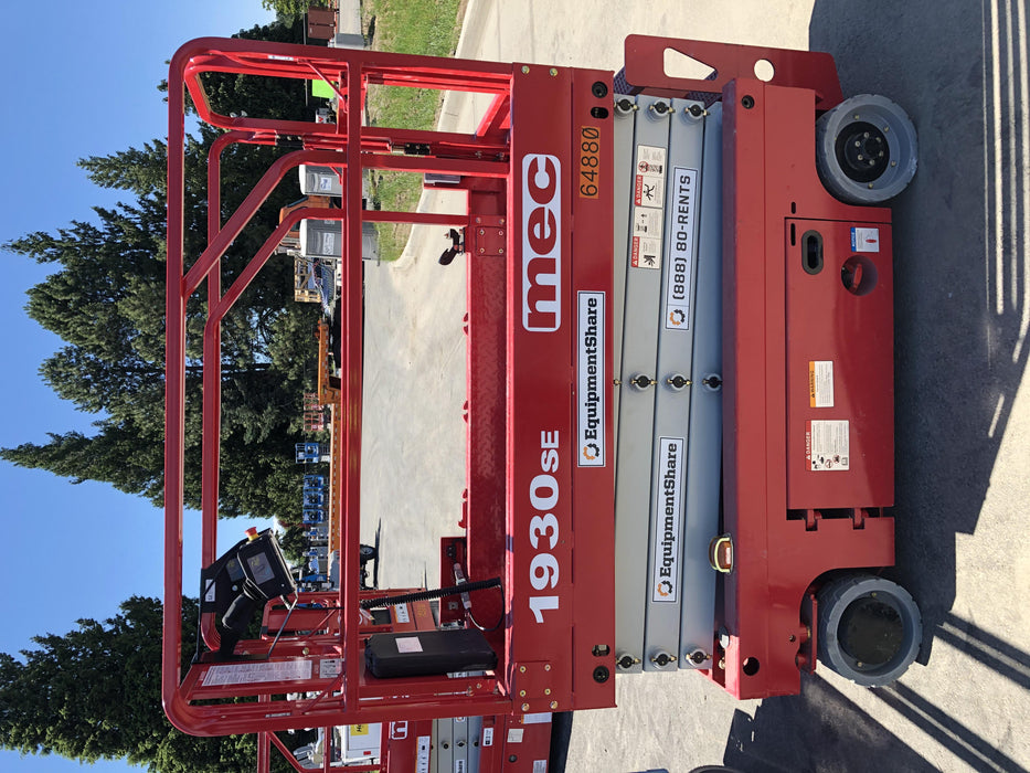 2019 Genie GS-1930 Half Height Swing Gate, 800W Inverter