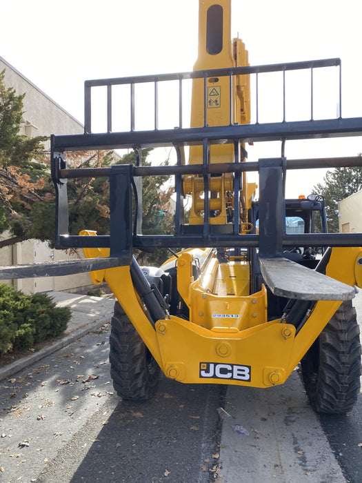 2023 JCB 510-56